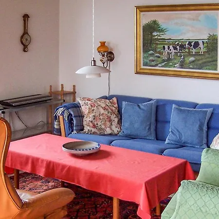 Beautiful In W/ 3 Bedrooms *